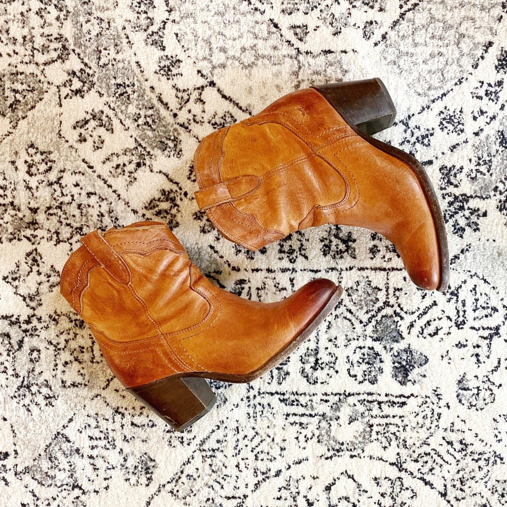 Frye Bootie - Caramel - size 7.5
